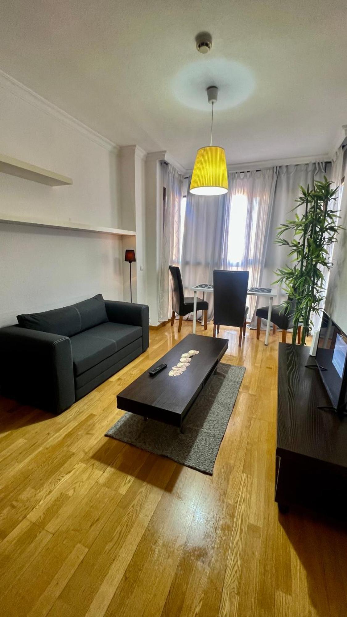 Deyanira Suite, Aeropuerto, Ifema Madrid Esterno foto